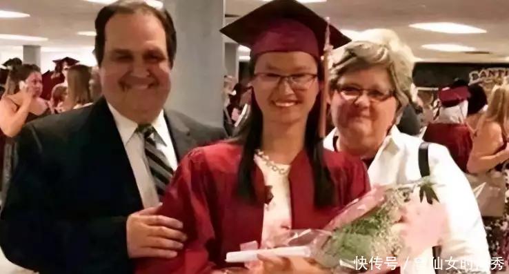 加拿大中国女子游泳冠军_加拿大游泳冠军采访_加拿大女子游泳金牌